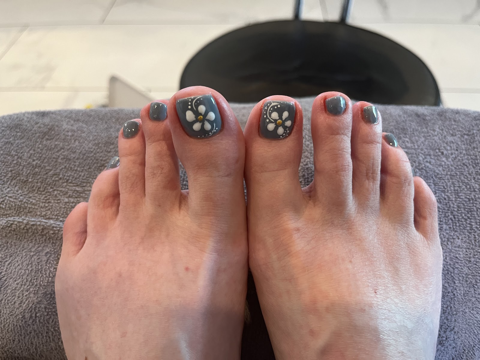 Nail Hut & Spa nail photo 5